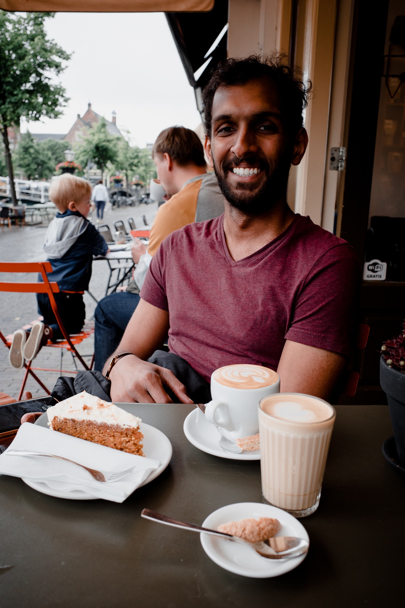 Leiden - Chris A James