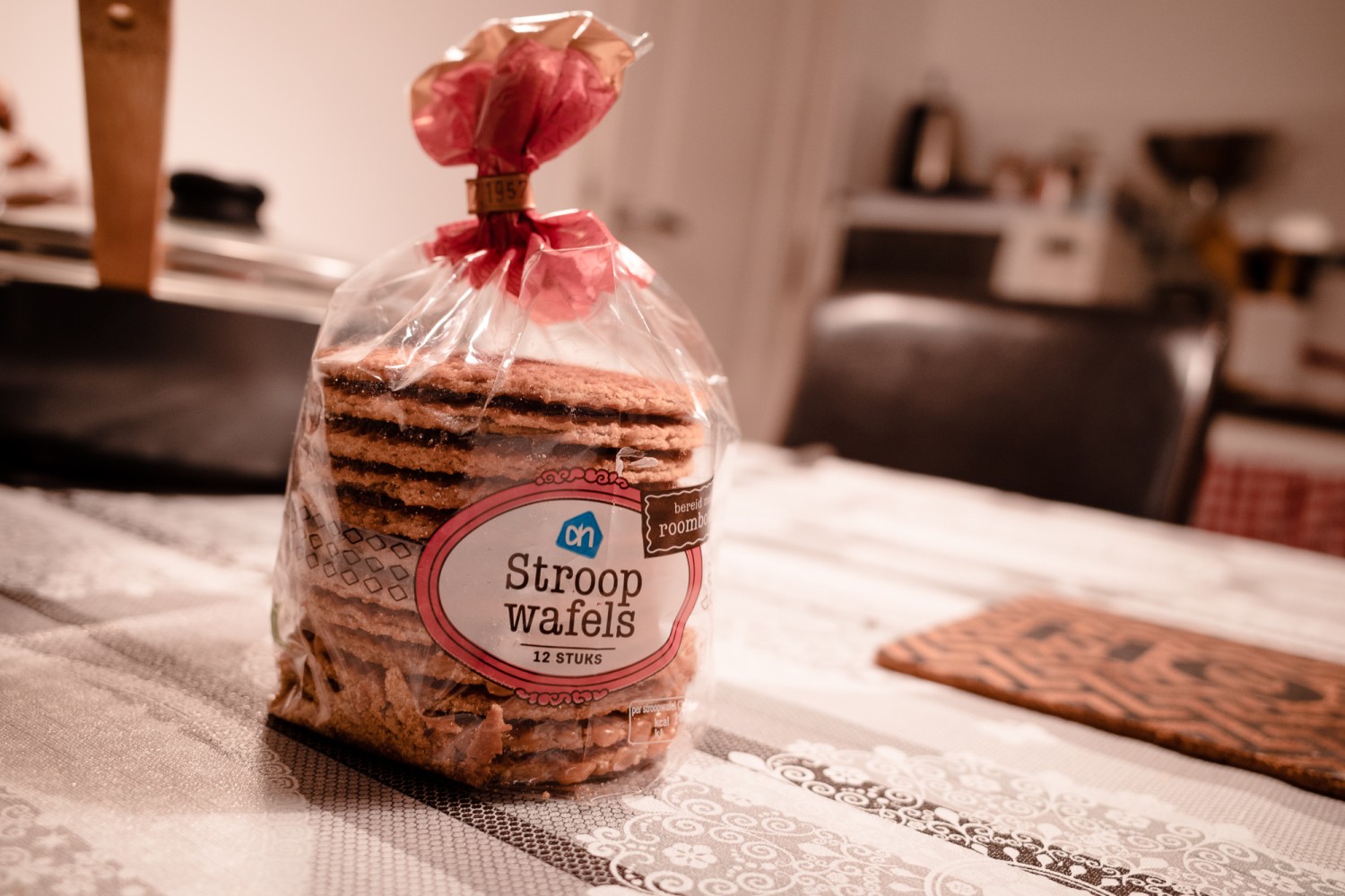 Leiden - Chris A James