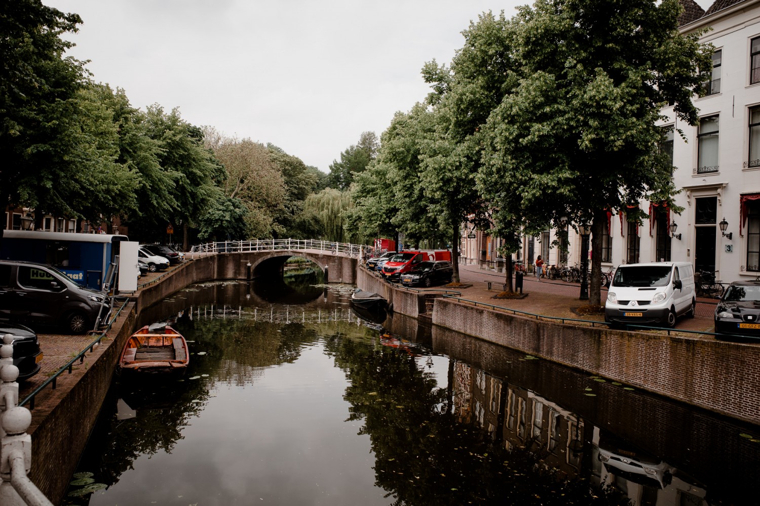 Leiden - Chris A James