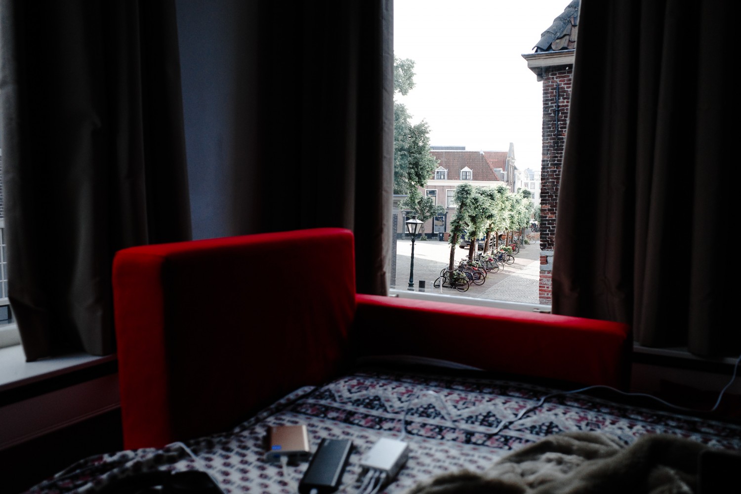 Leiden - Chris A James